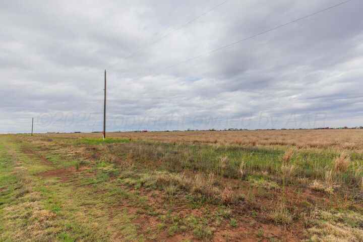 Property Photo: W Uh 60 - Tract 017 TX 79015