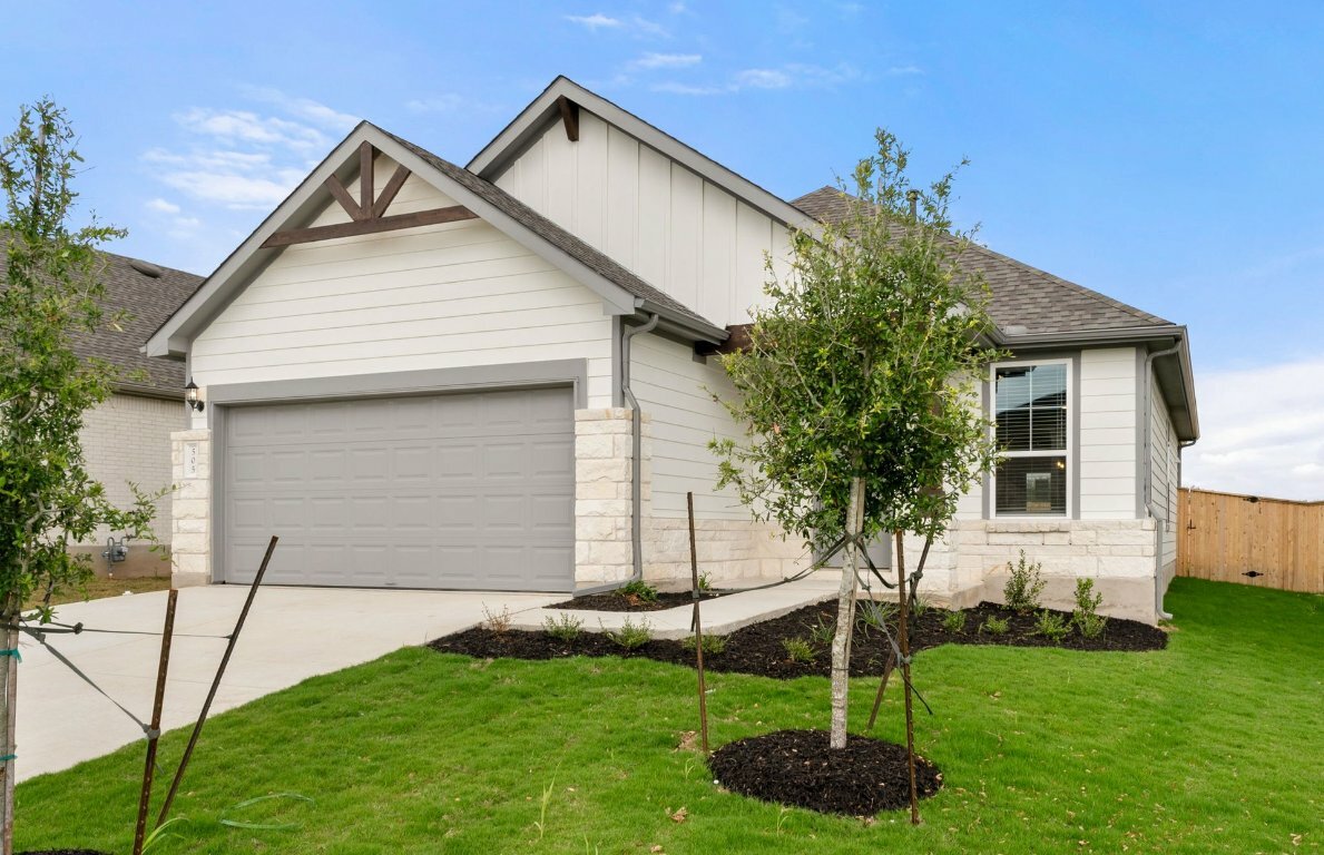 Property Photo: 505 Madelines Meadow Lane TX 78626