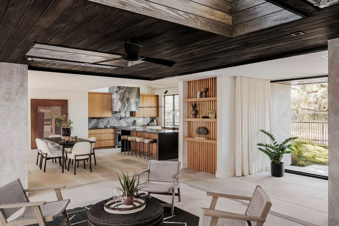 Property Photo: 1202 Fieldcrest Drive TX 78704
