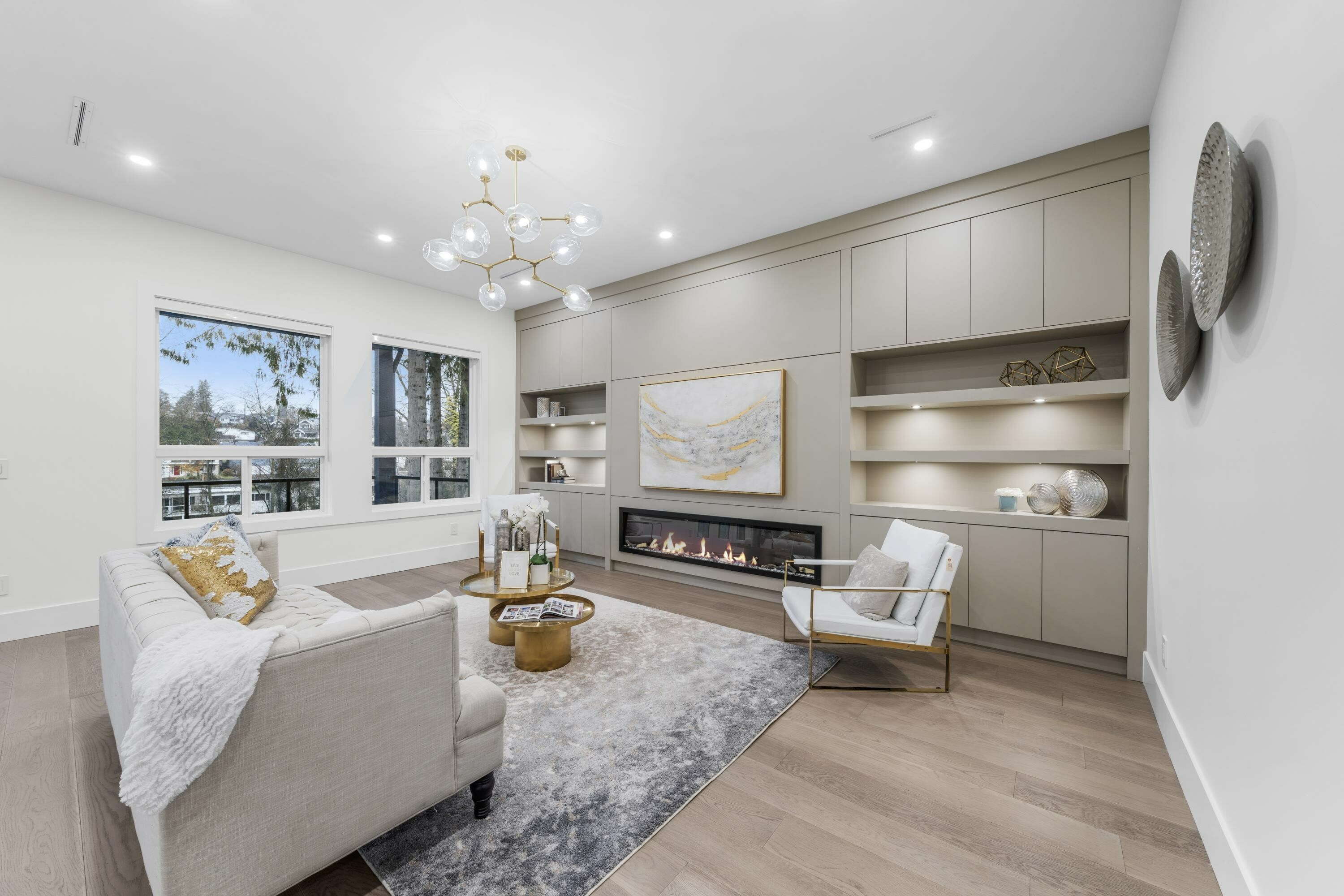 Property Photo: 1585 Heathdale Drive BC V5B 3N9