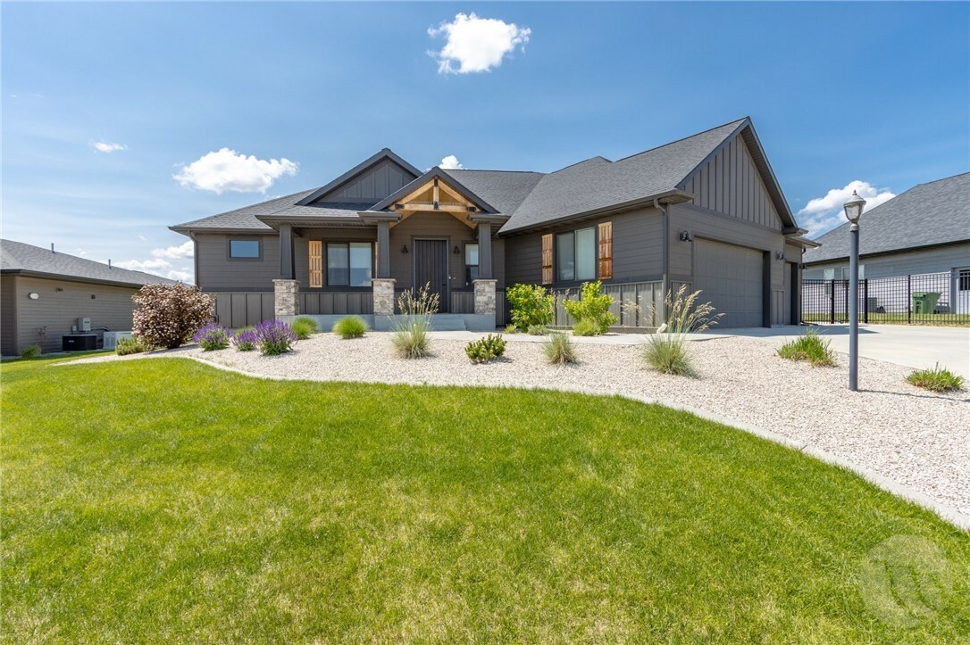 Property Photo: 4220 Creekwood Drive MT 59106
