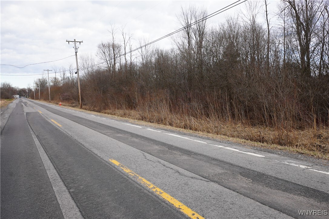 Property Photo: 4525 Tonawanda Creek Road NY 14051