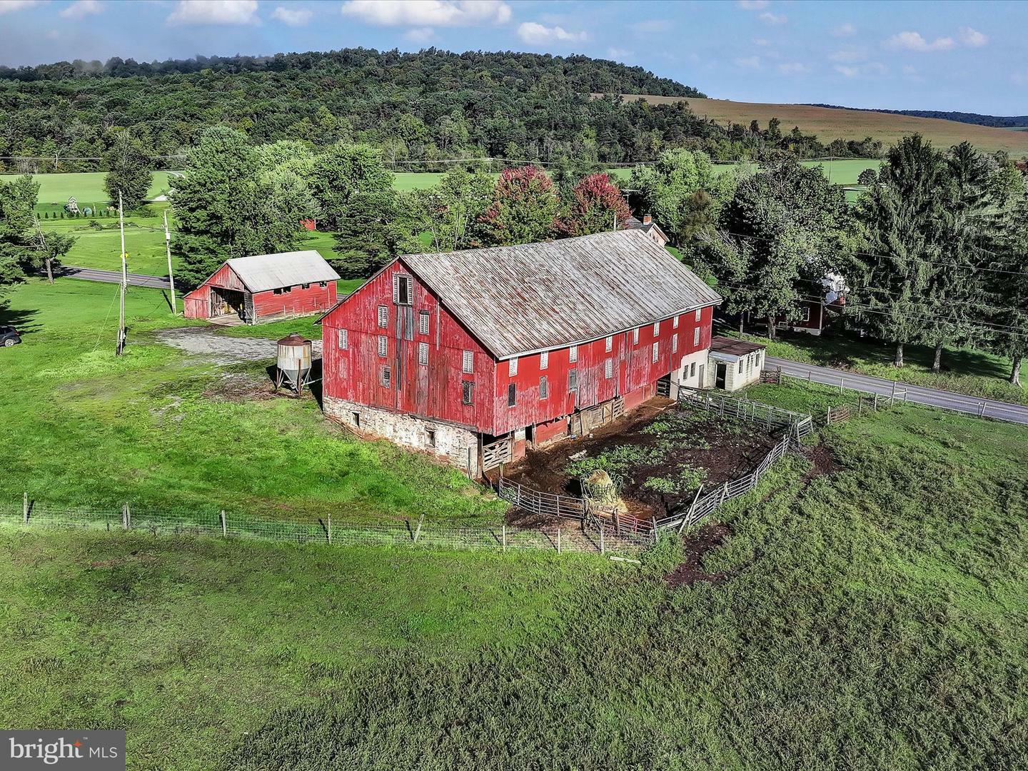 Property Photo:  550 Hilltown Road  PA 17325 