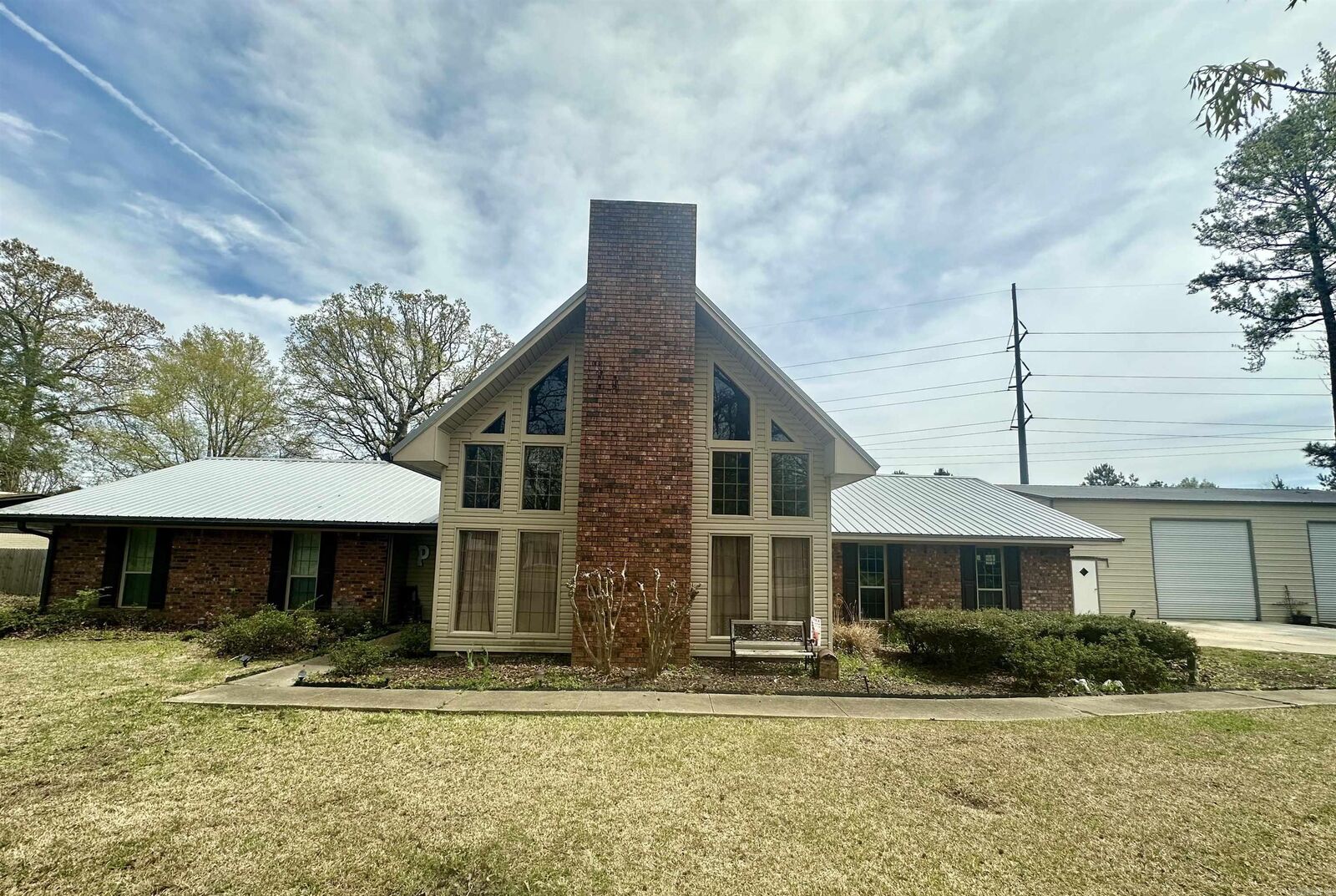 Property Photo:  509 Pecan St  AR 71635 
