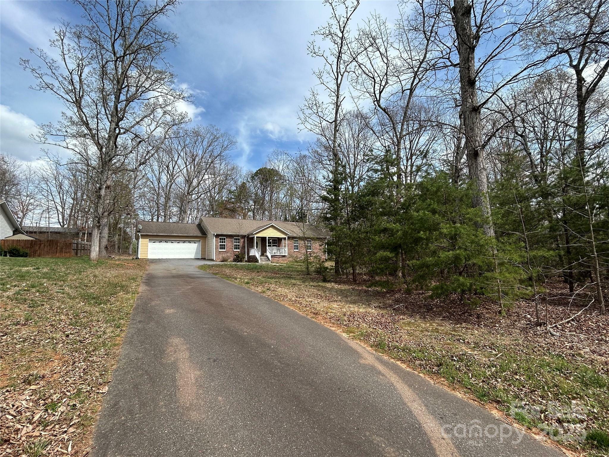 Property Photo: 1222 Hillsboro Avenue NC 28602