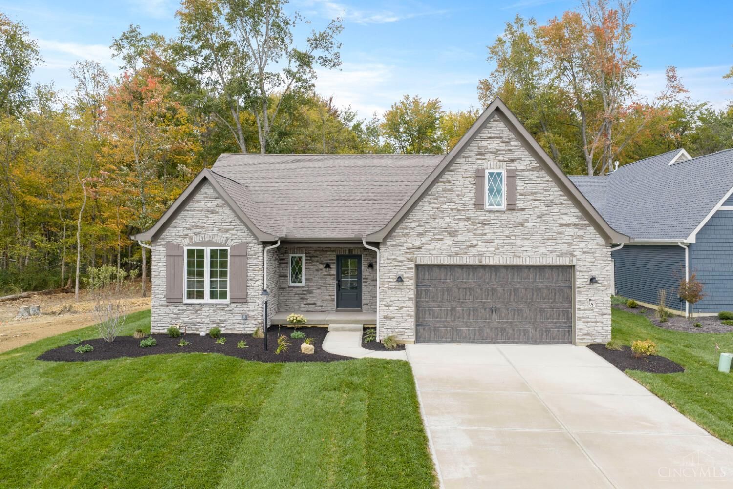 Property Photo:  950 Larkspur Drive  OH 45152