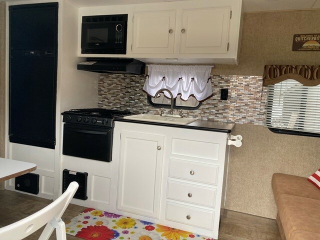 Property Photo: 2940 N First Street PA 16134