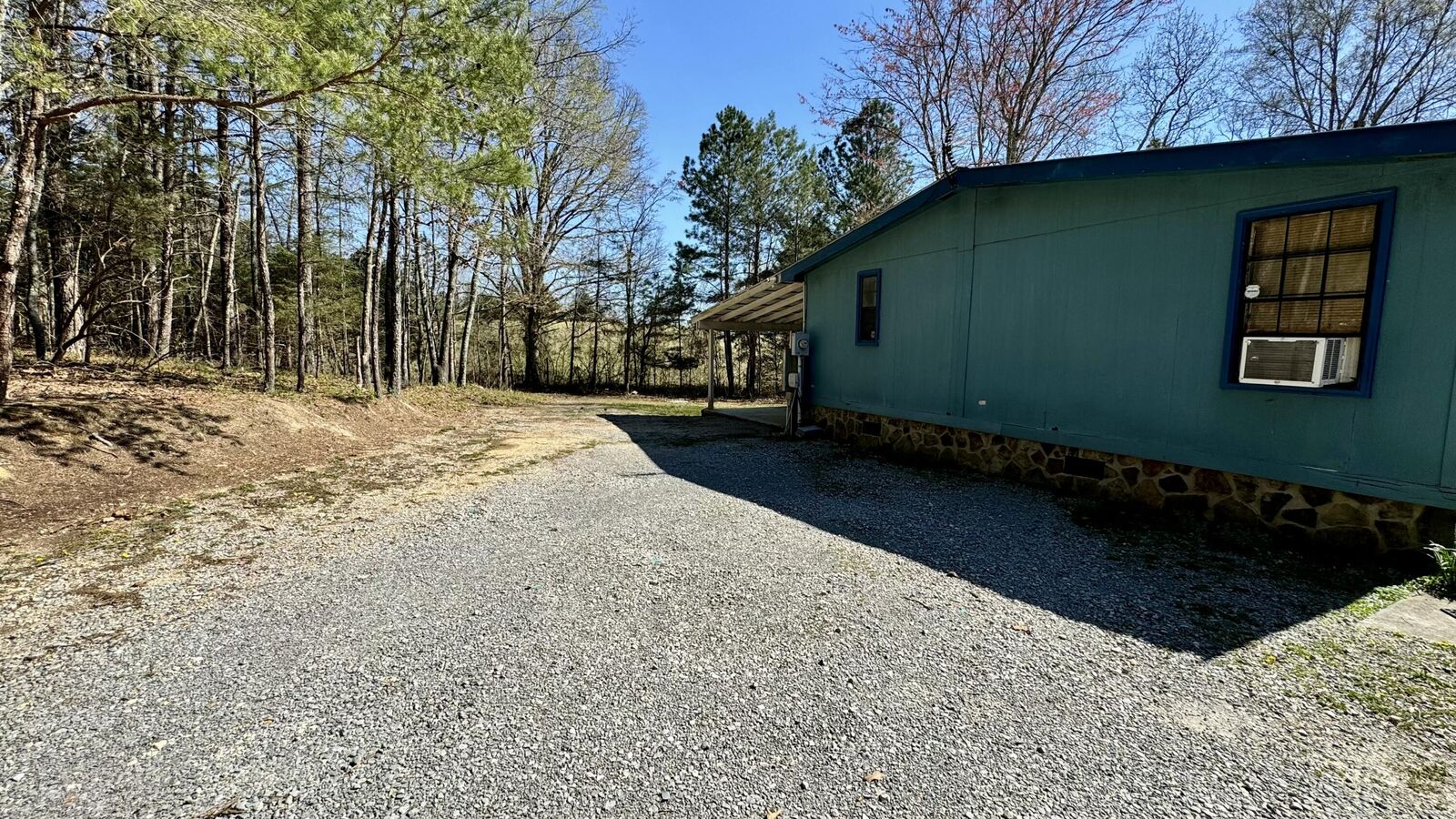 Property Photo: 320 Oak View Lane TN 37321