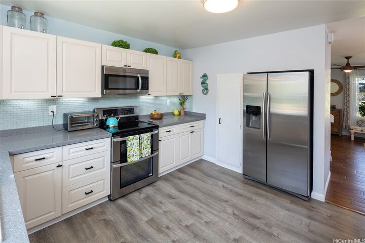 Property Photo:  1125 Wainiha Street D  HI 96825 
