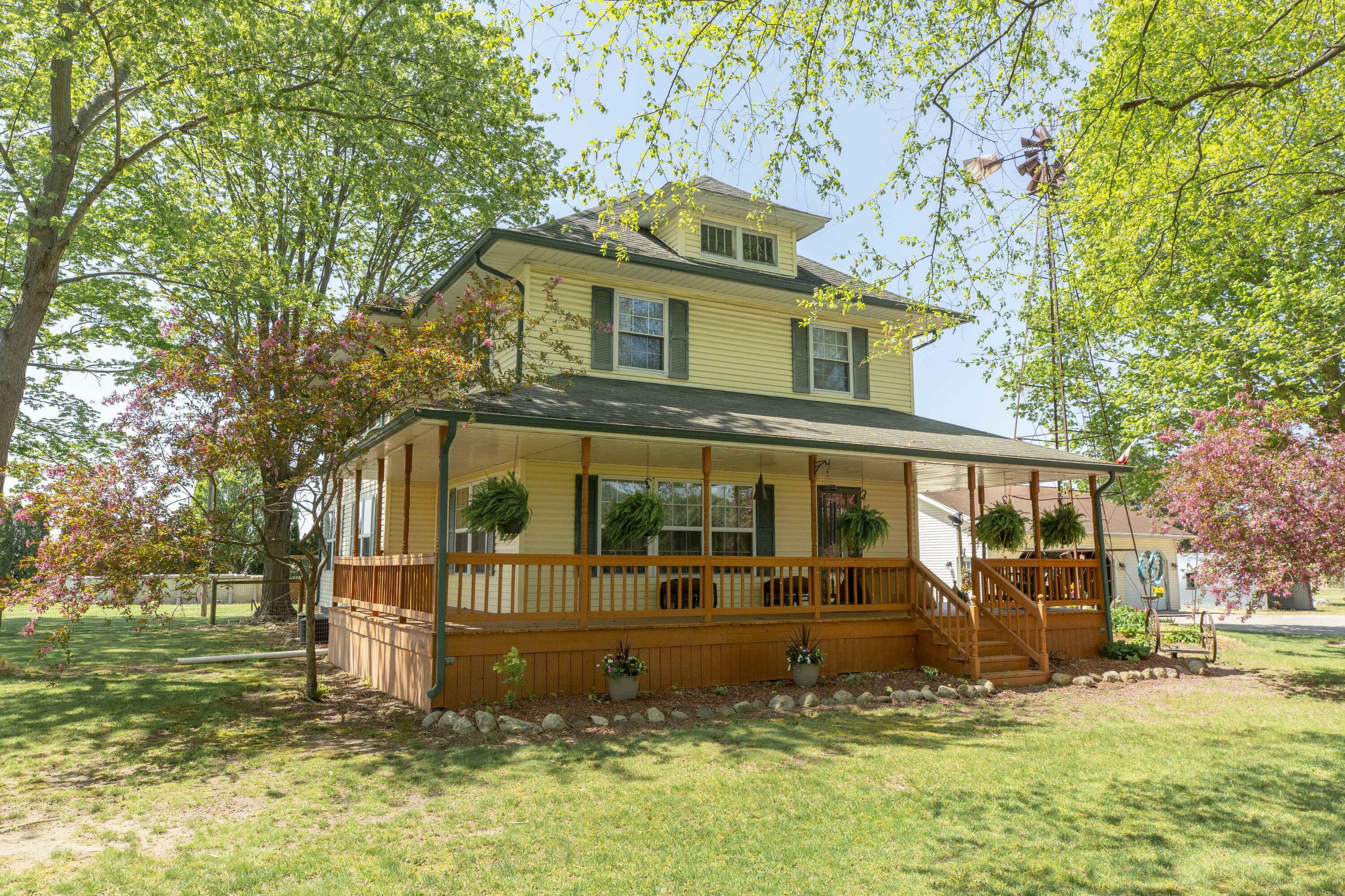 2580 Pucker Street  Niles MI 49120 photo
