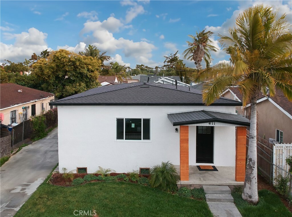 411 W Plum Street  Compton CA 90222 photo
