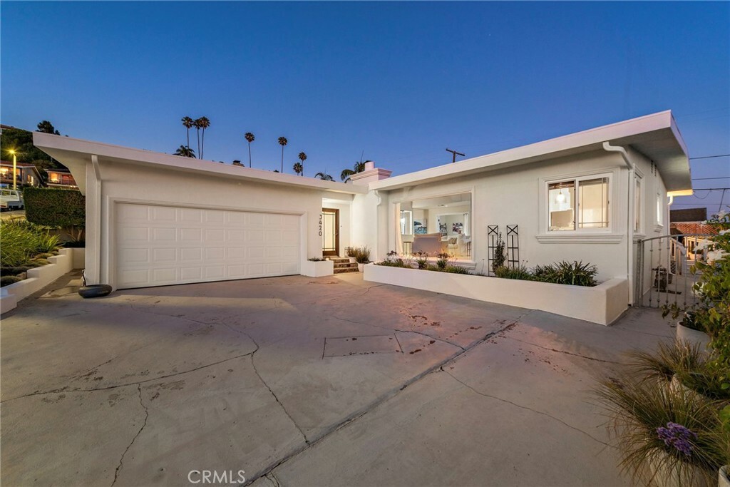 Property Photo: 3420 Gurnard Avenue CA 90732