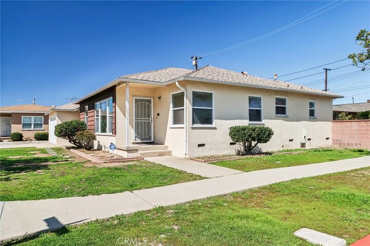 Property Photo: 1303 W 146th Street CA 90247