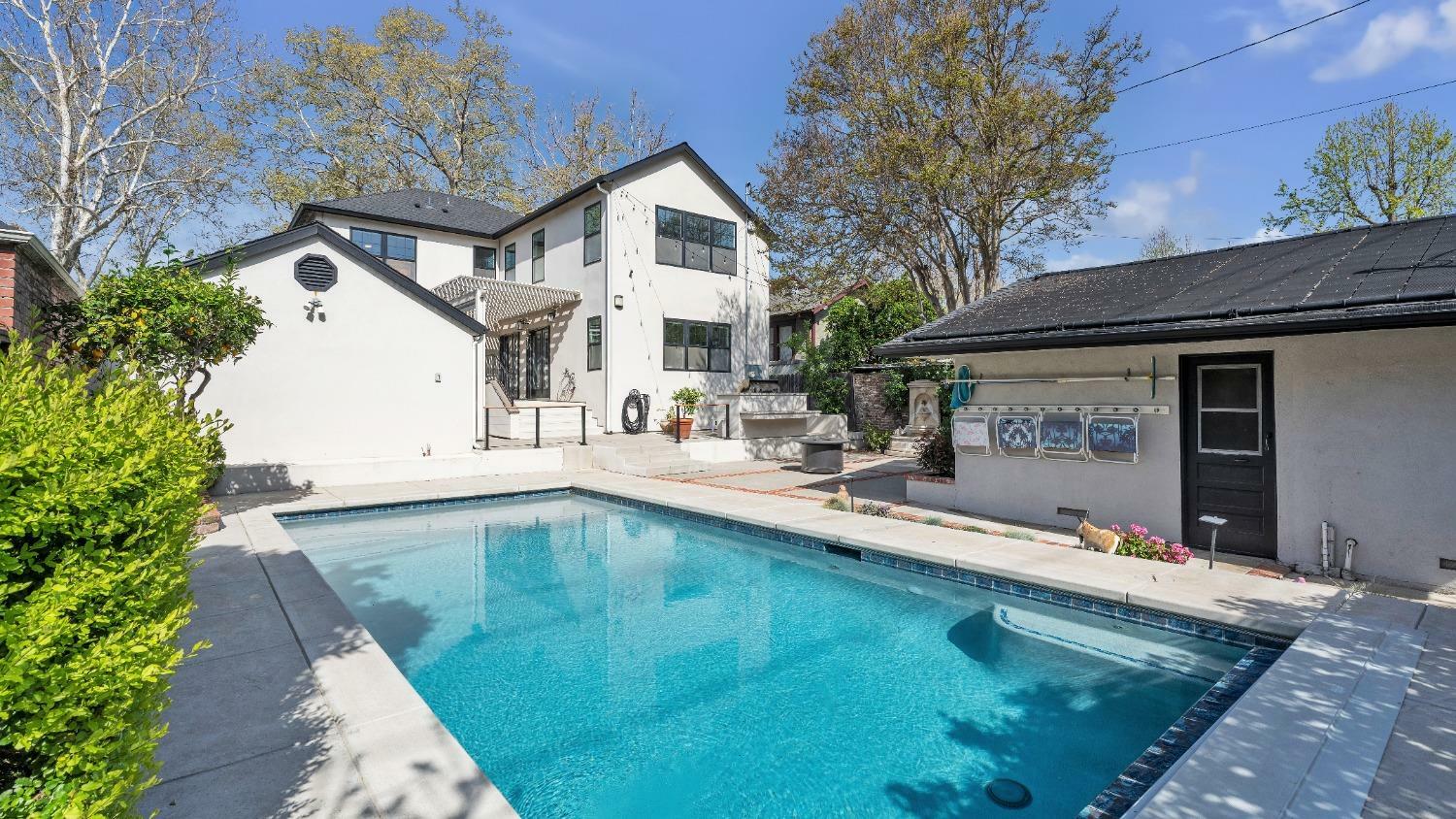 Property Photo: 1717 39th Street CA 95816