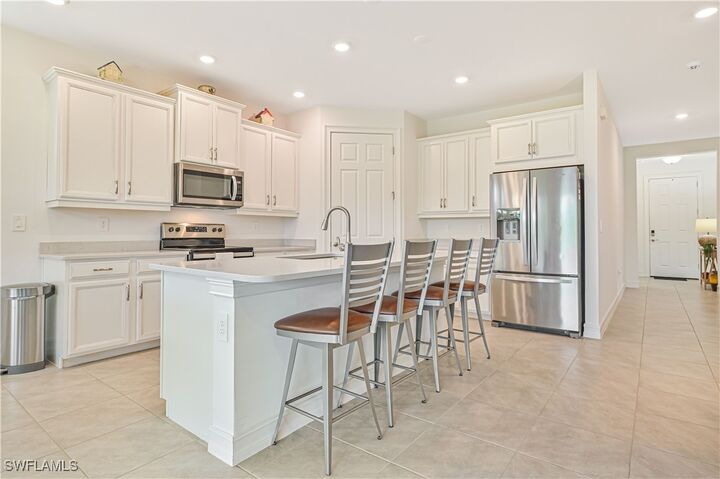 2916 Royal Gardens Avenue  Fort Myers FL 33916 photo