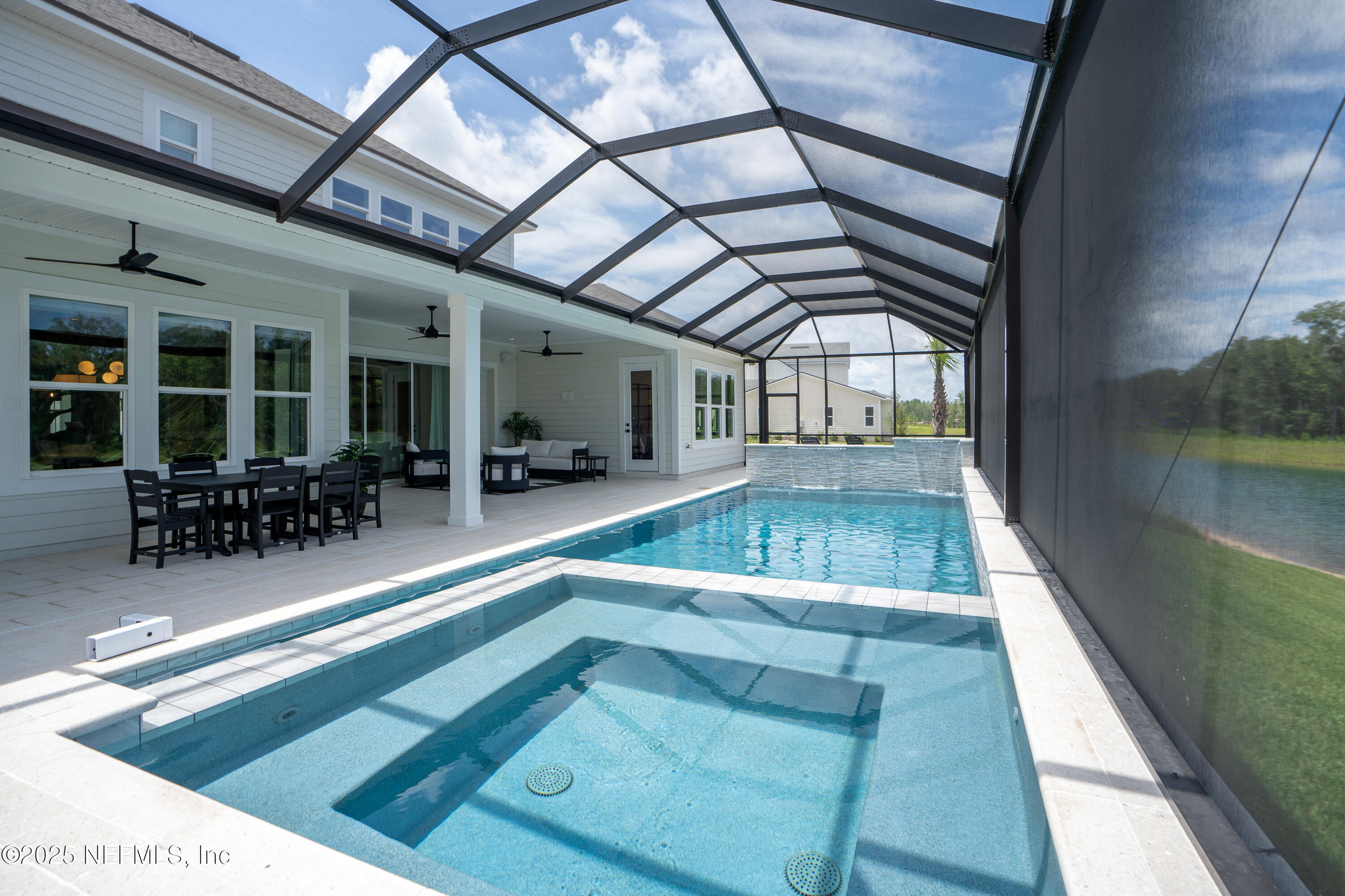 Property Photo:  63 Courtney Oaks Drive  FL 32092 