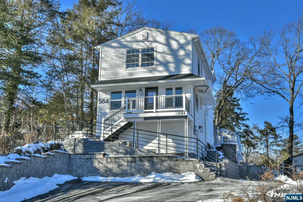 584 N Lake Shore Drive  West Milford NJ 07421 photo