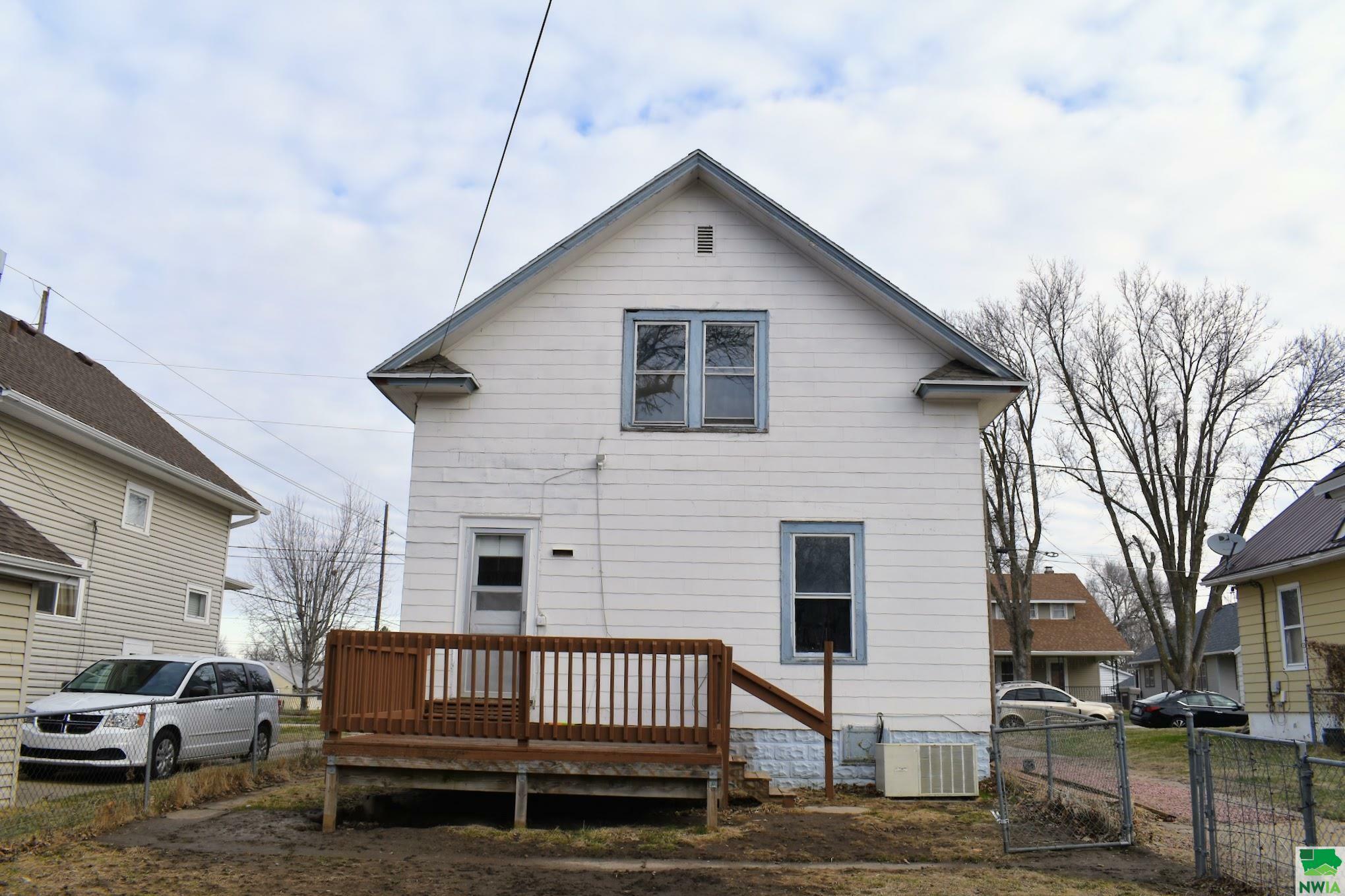 Property Photo: 3206 5th Ave IA 51106