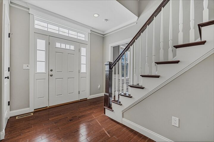 Property Photo:  7 Gleason Rd  MA 01730 