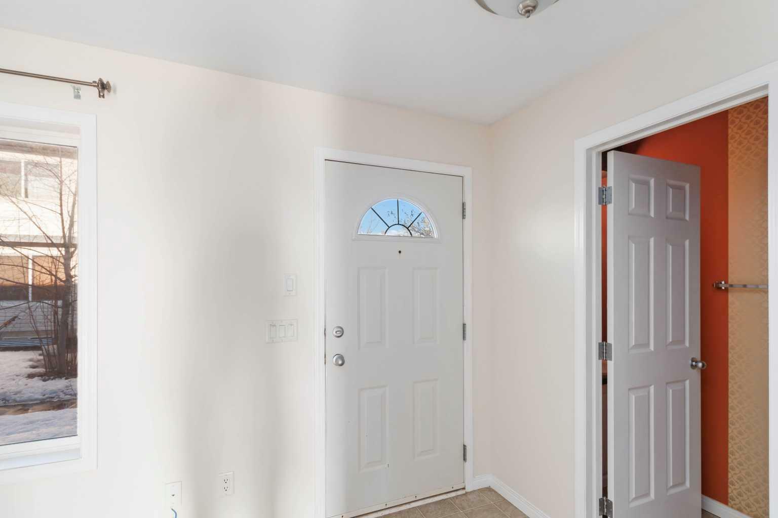 Photo de la propriété: 187 Millennium Gate 26 AB T9K 0P3