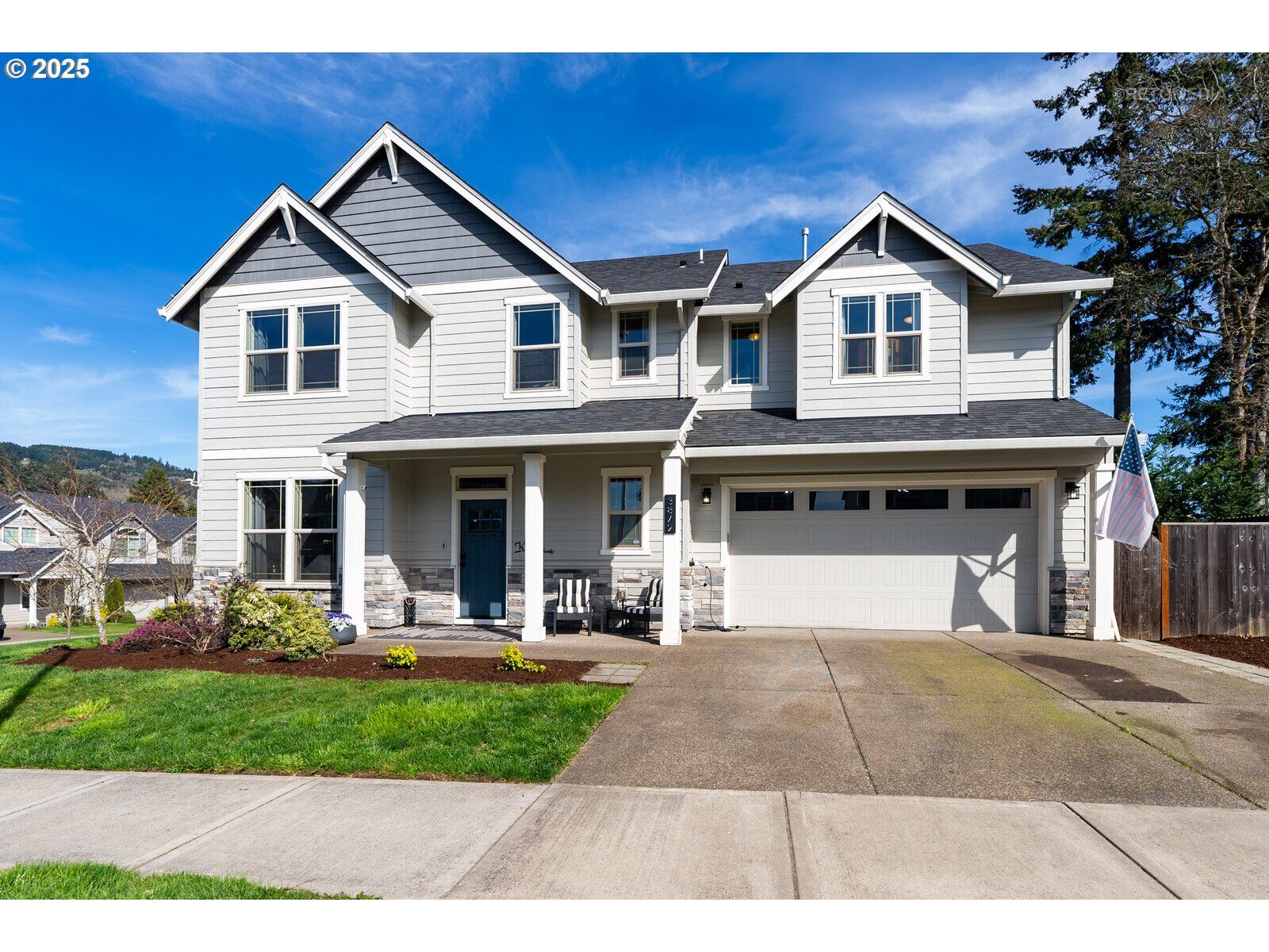 Property Photo: 3872 N Morris St OR 97132