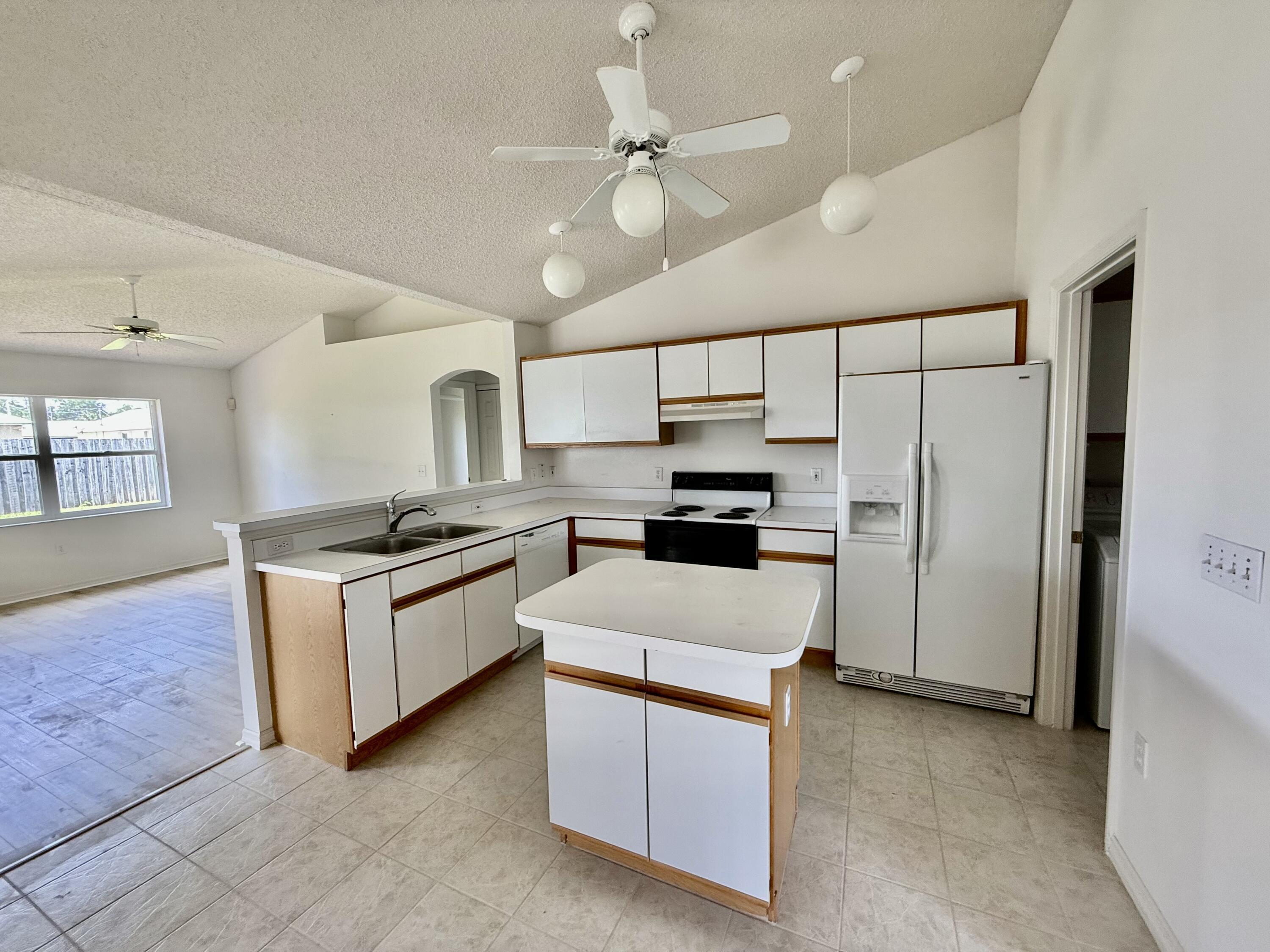 Property Photo: 3259 SE West Snow Road FL 34984