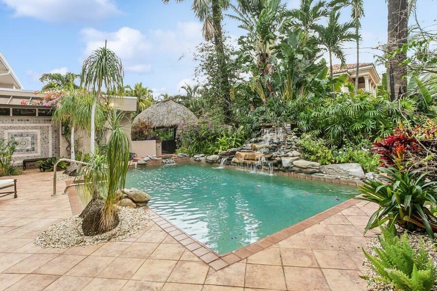 Property Photo: 404 Mariner Drive FL 33477
