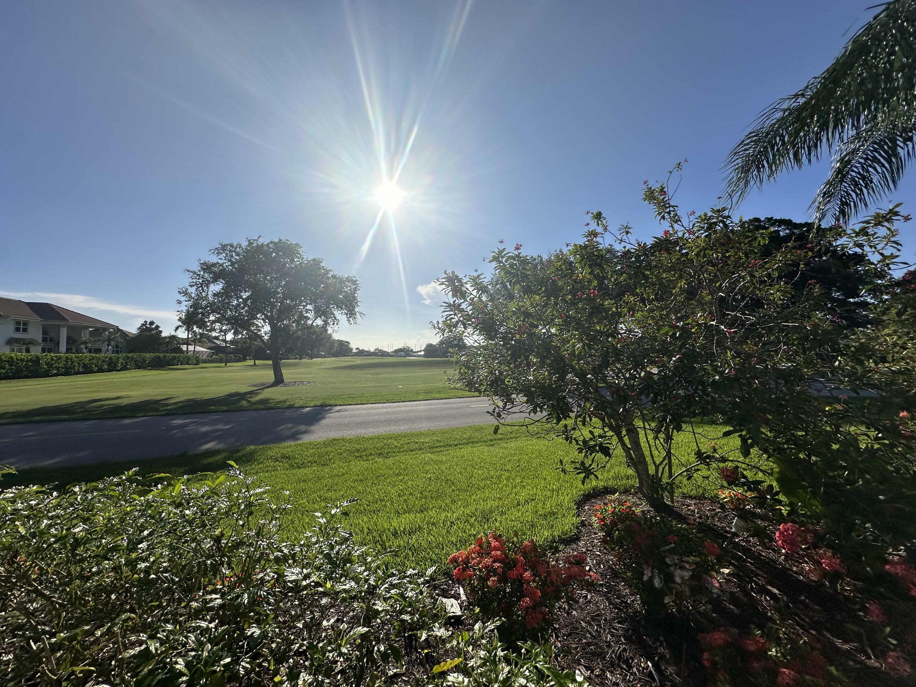 Property Photo:  1 Cuillan Circle  FL 33418 