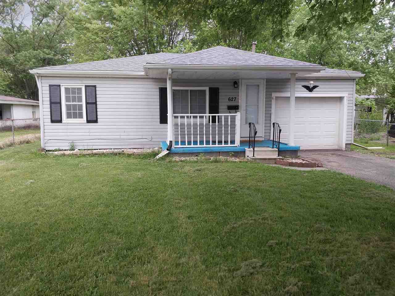 Property Photo: 627 N 26th Street IN 47362