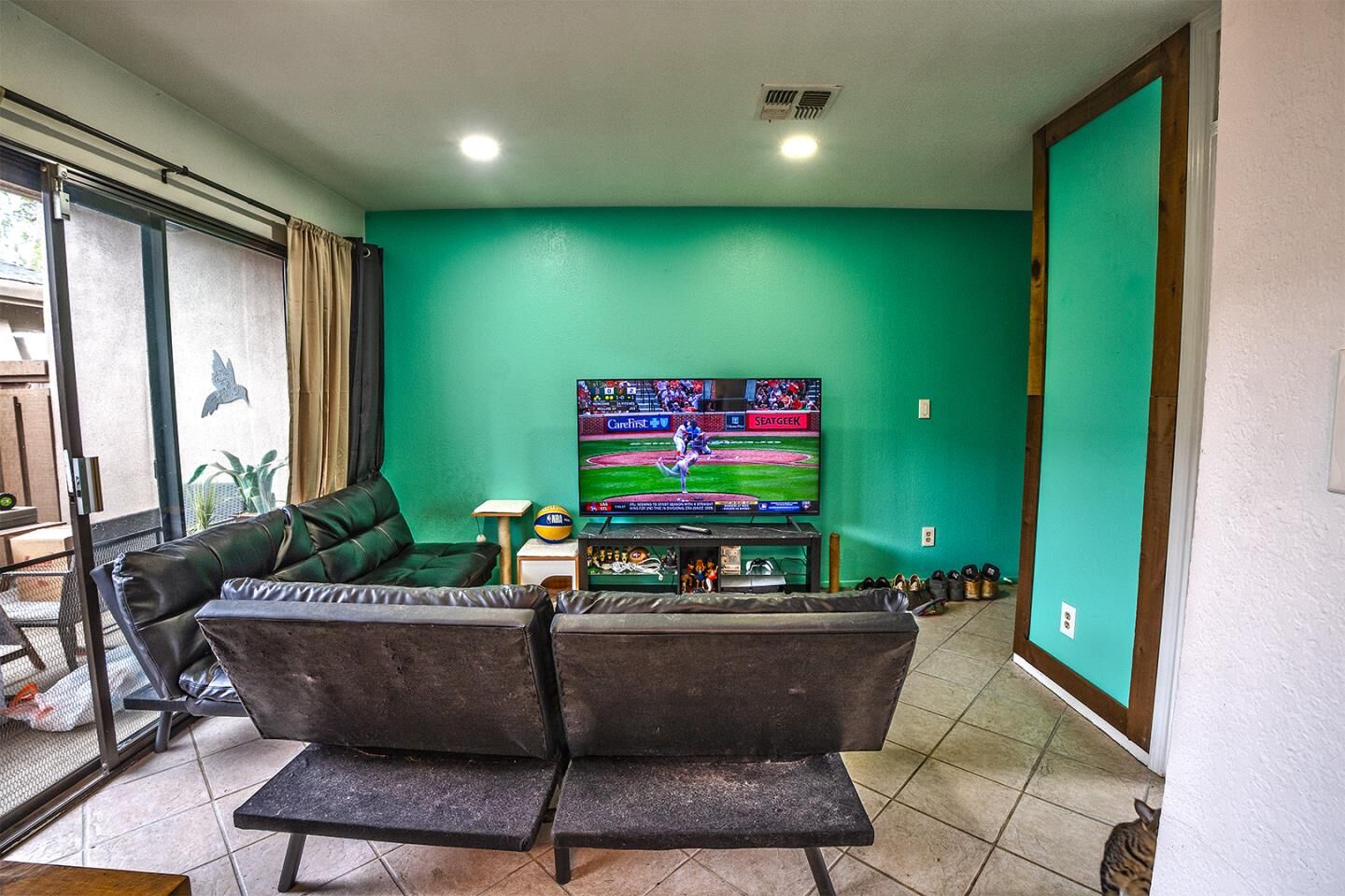 Property Photo: 2905 Niagra Street 168 CA 95382