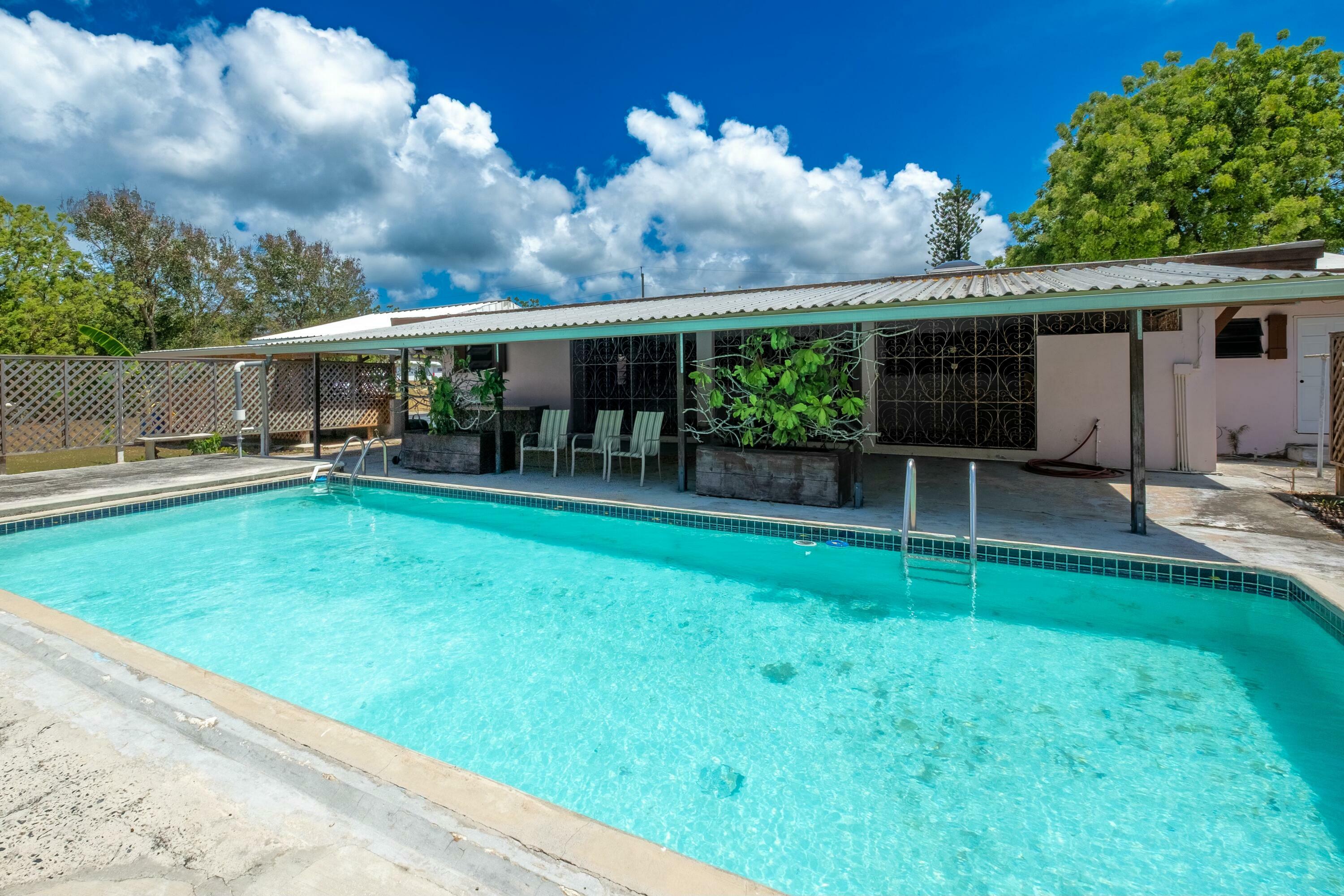 Property Photo: 98 Carlton We VI 00850