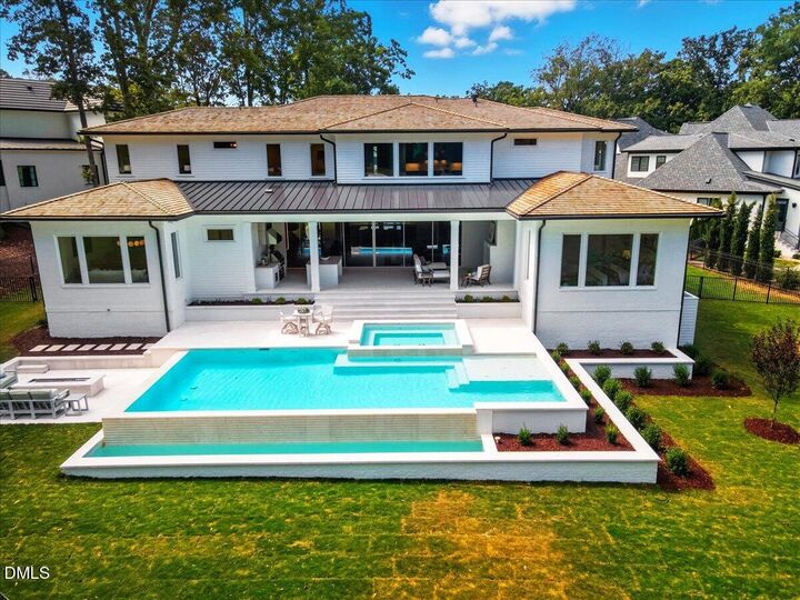 Property Photo: 1216 Barcroft Place NC 27615