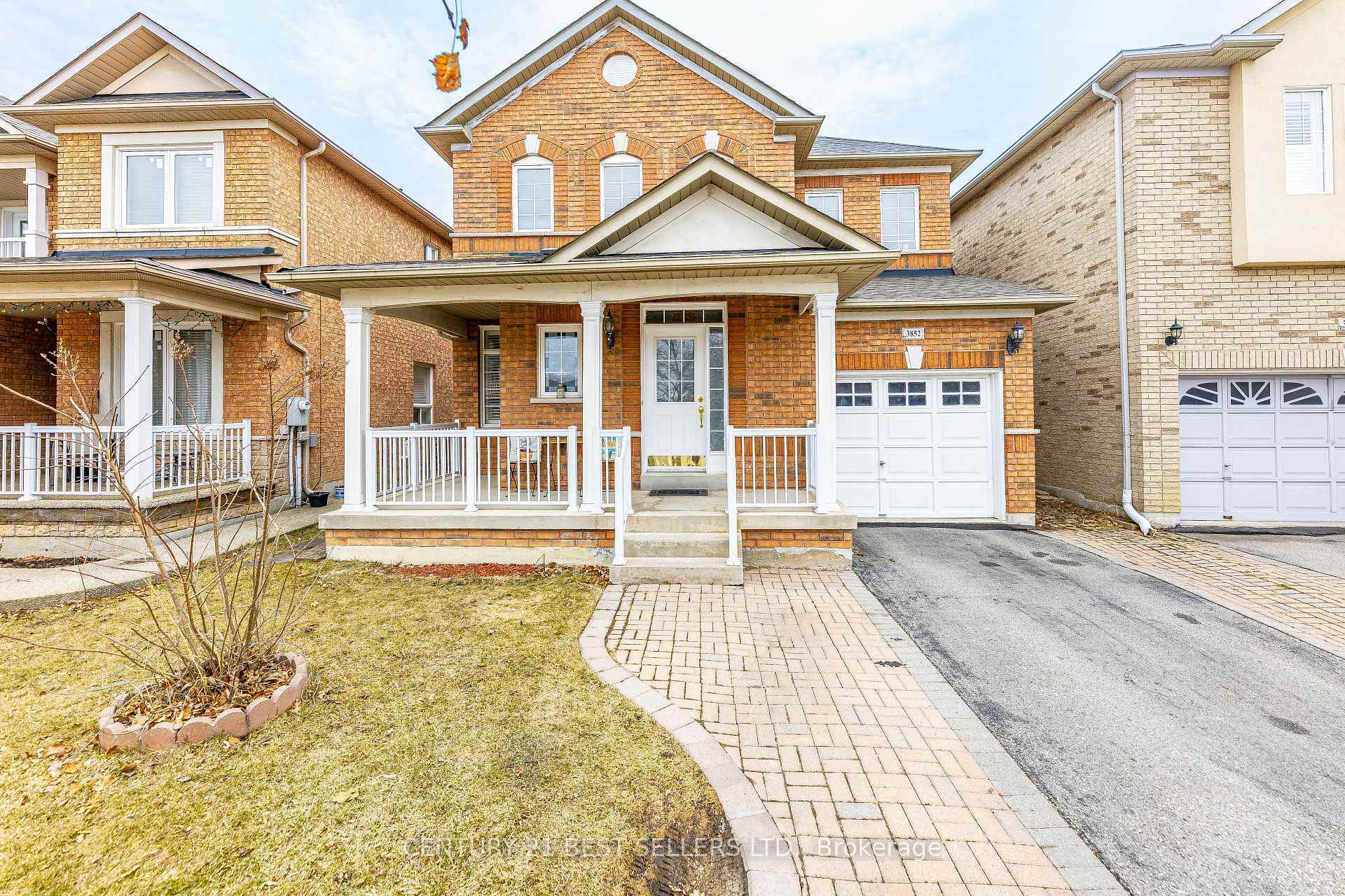 3852 Oland Drive  Mississauga ON L5M 6M8 photo
