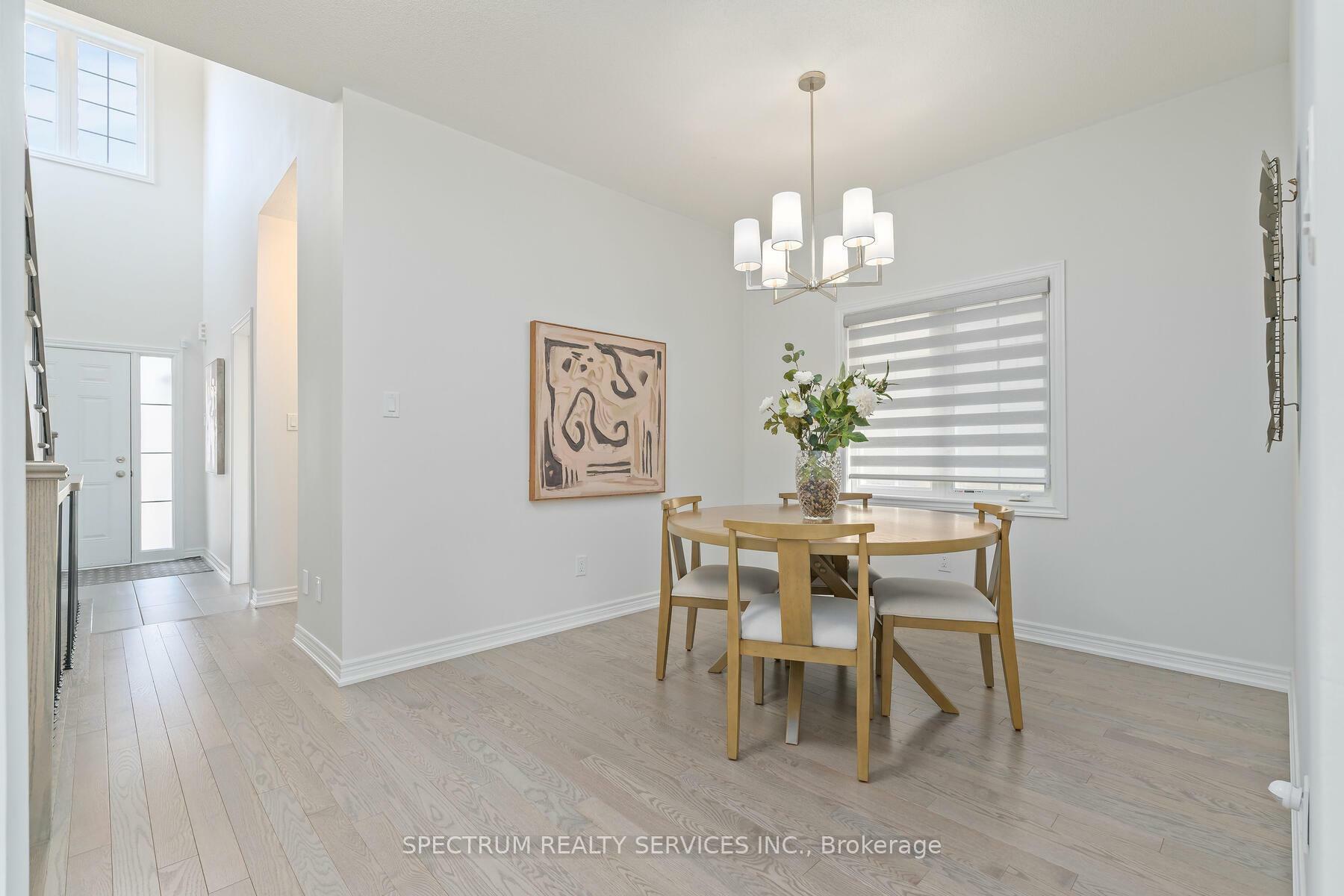 Property Photo: 4 Clermiston Crescent 50 ON L6R 4C7