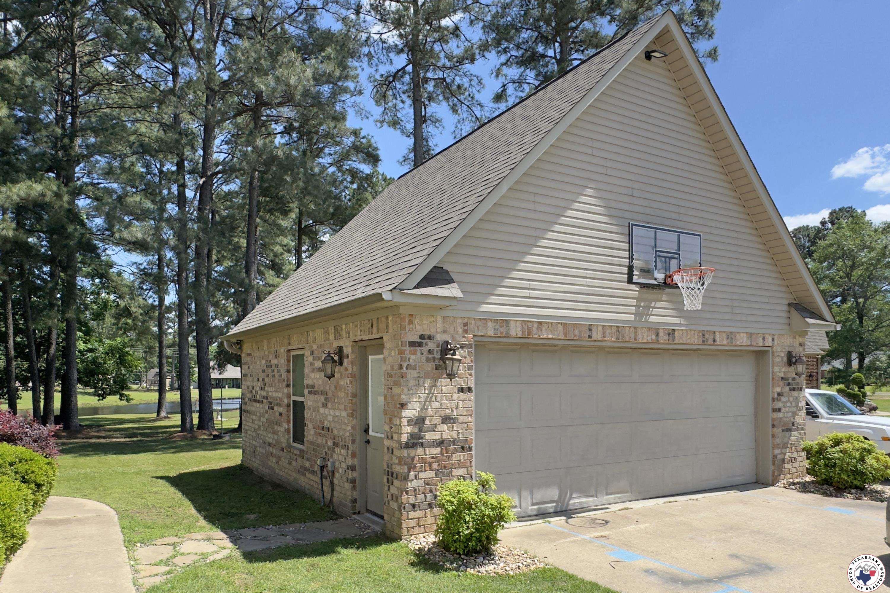 Property Photo: 220 Quail Trail TX 75501