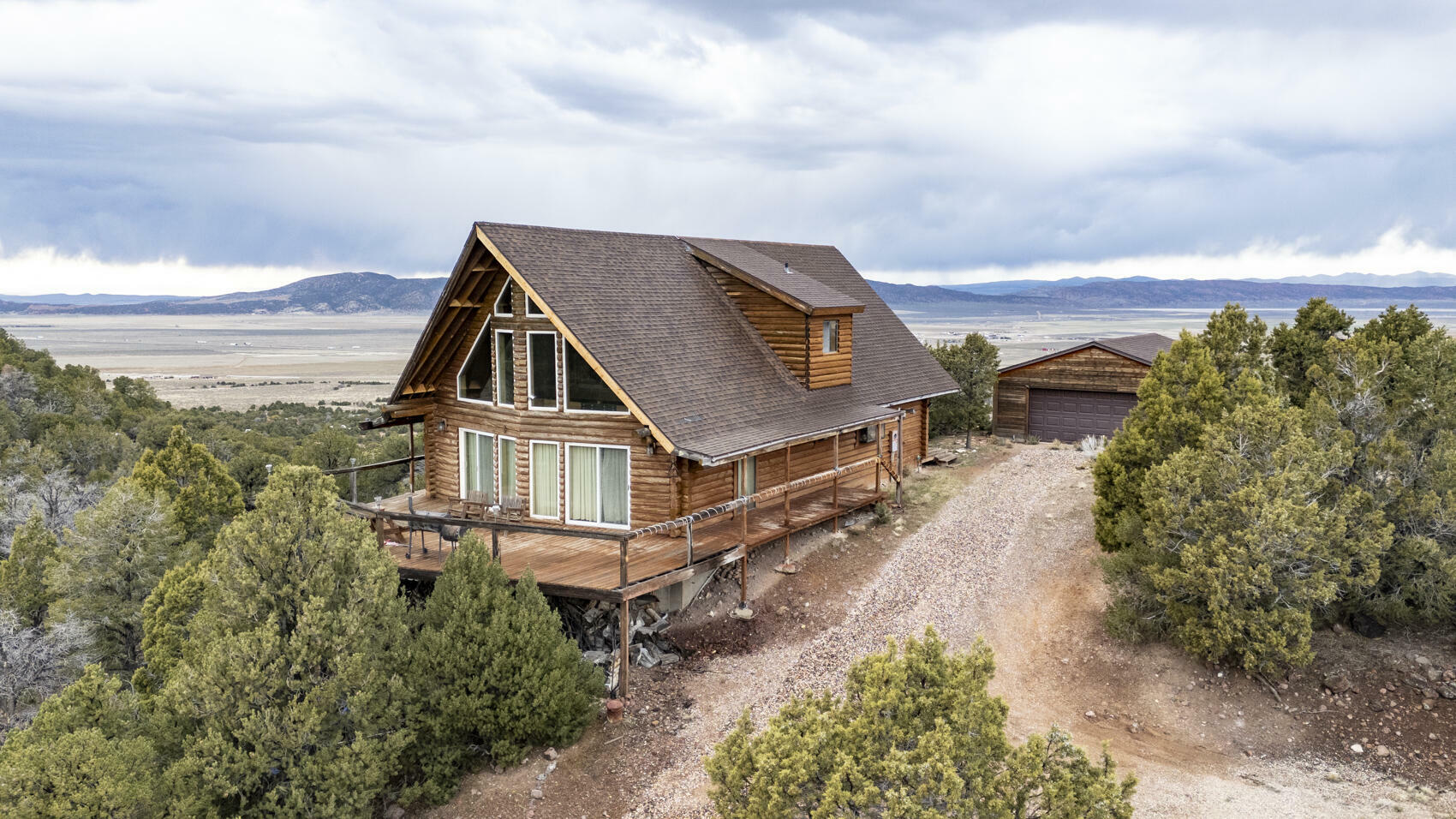 Property Photo: 2416 W Spring Canyon Road UT 84761