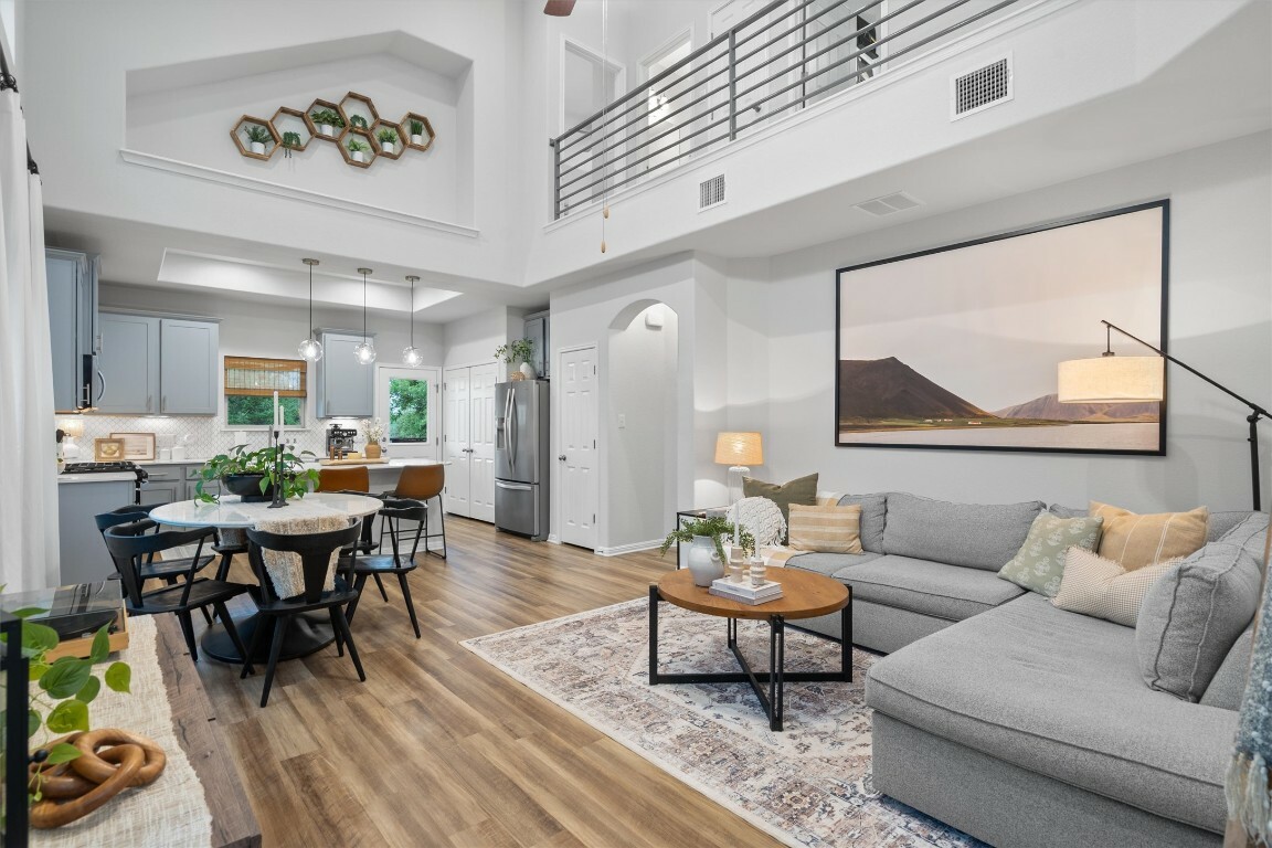 Property Photo: 1507 Falconer Way 68 TX 78748