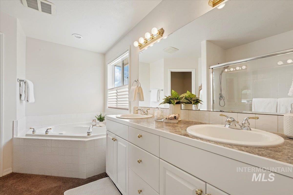 Property Photo:  13195 W Piccadilly  ID 83713 