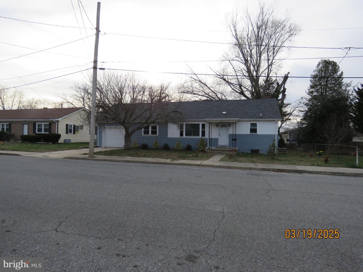 Property Photo:  418 Fisher Avenue  DE 19963 