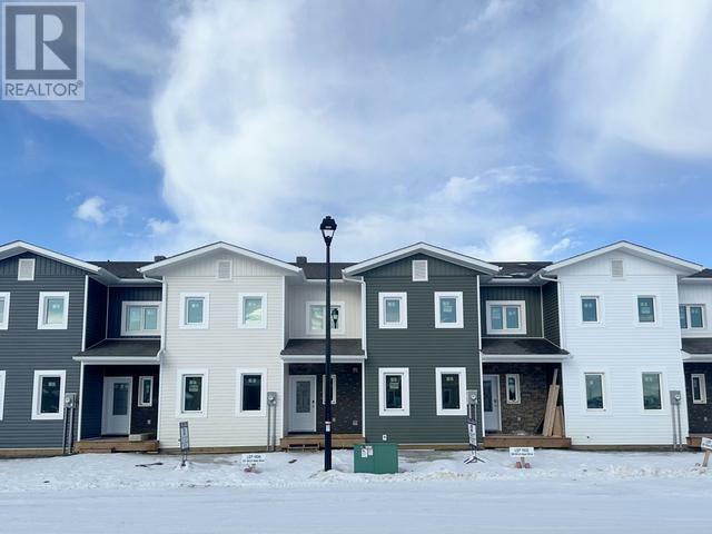 225 Witch Hazel Drive  Whitehorse YT Y1A 5W5 photo