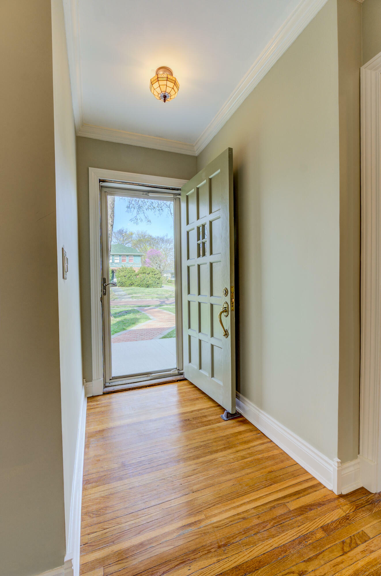 Property Photo: 104 S Glenwood Ave MO 65203