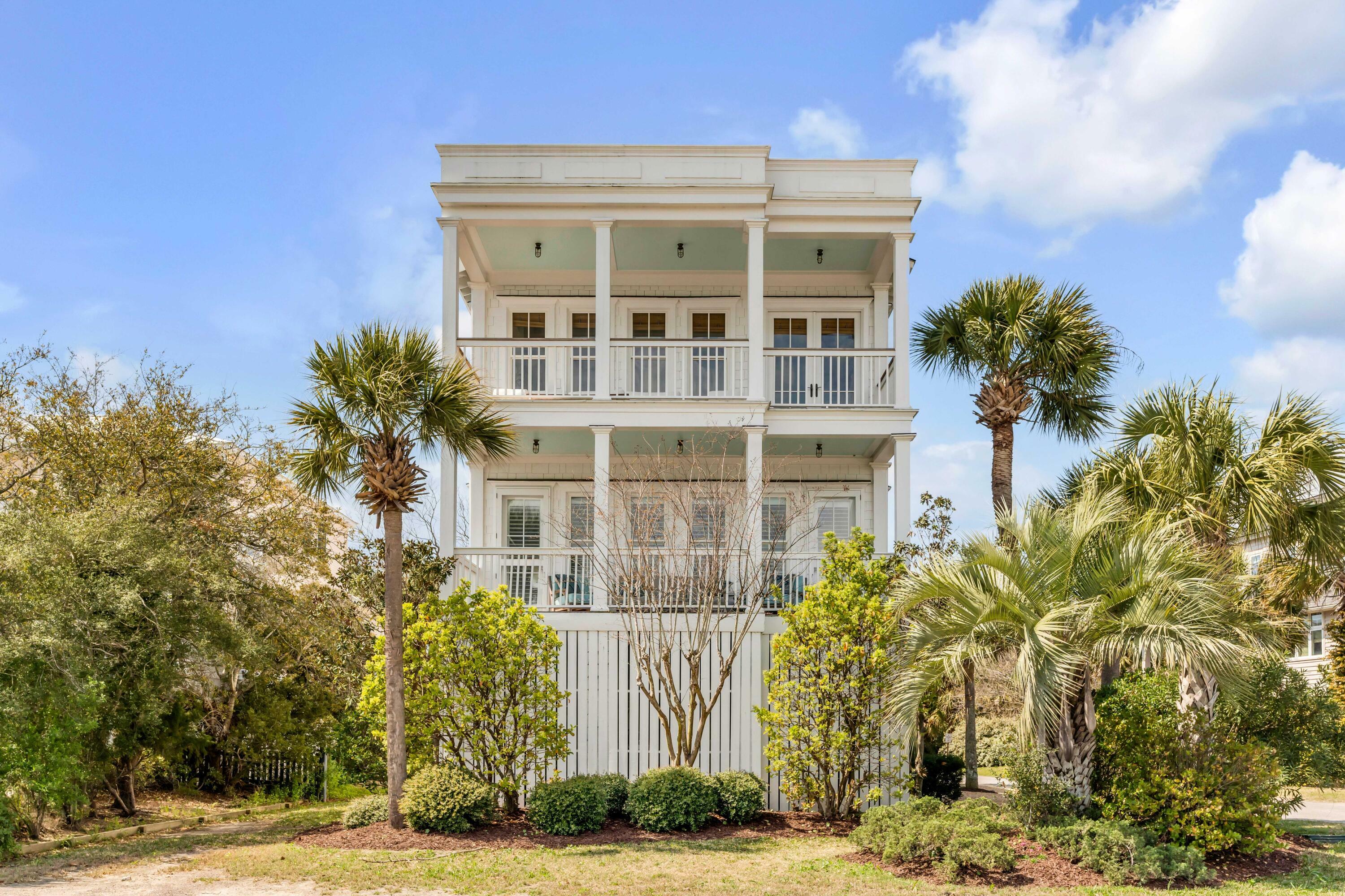 Property Photo:  904 Middle Street  SC 29482 