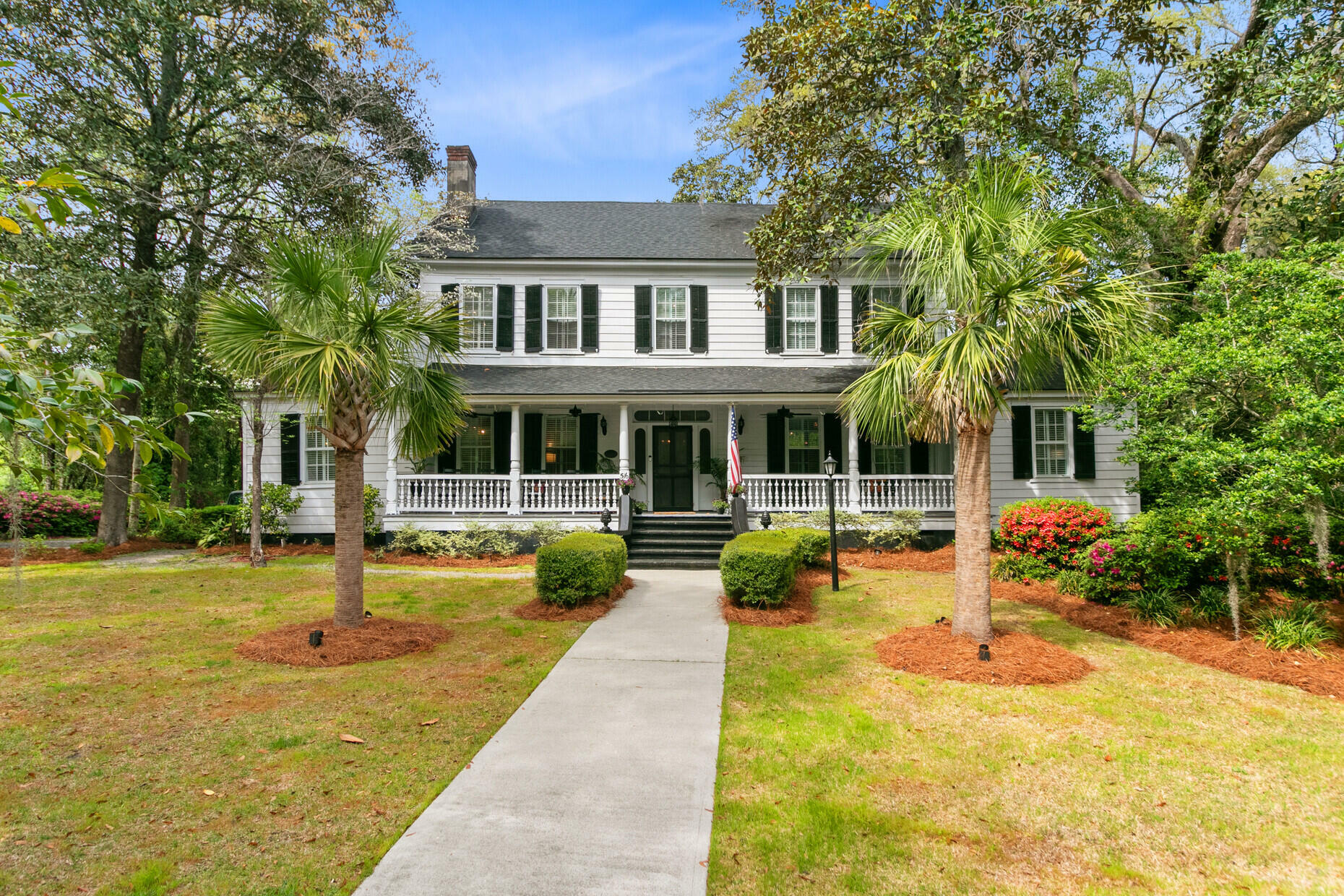 Property Photo: 516 Central Avenue SC 29483