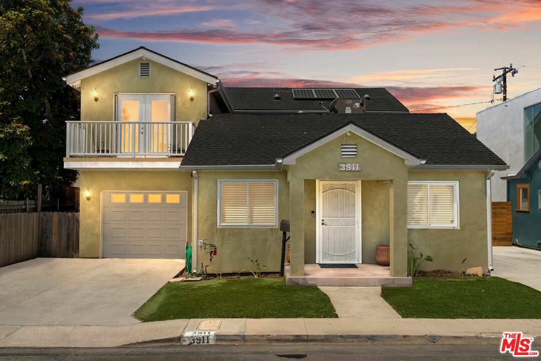 Property Photo: 3911 Spad Pl CA 90232