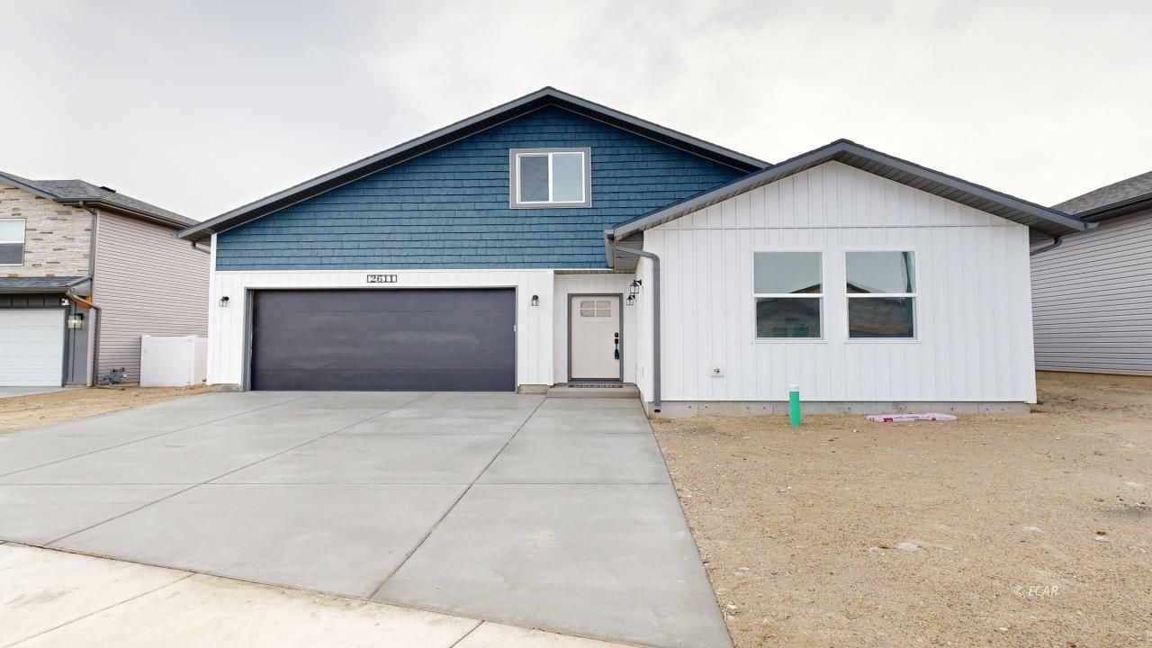 Property Photo: 2611 Platinum Drive NV 89801