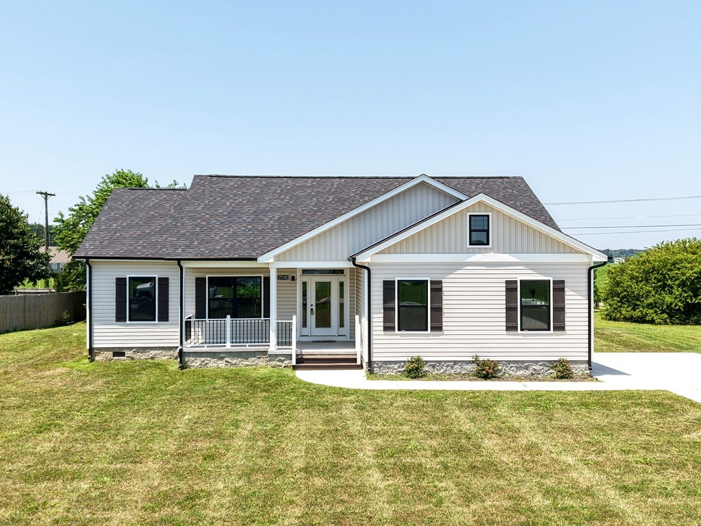 Property Photo: 27192 Castle Row VA 23310