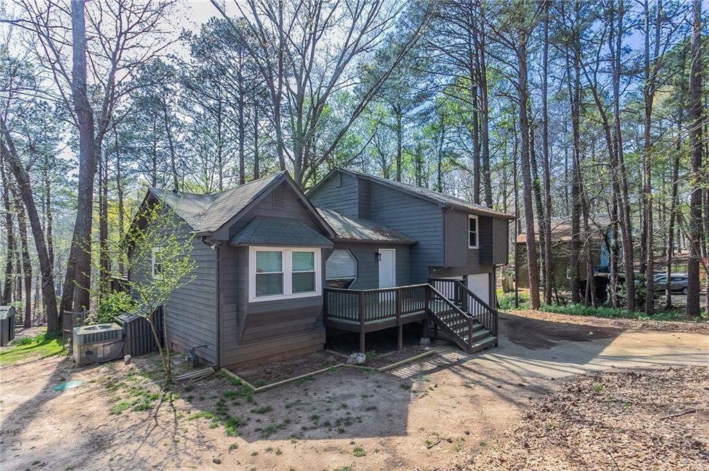 Property Photo: 477 Victoria Road GA 30189