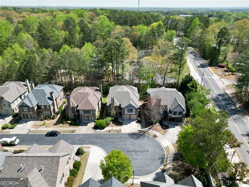 Property Photo: 4782 Lakeway Place GA 30005
