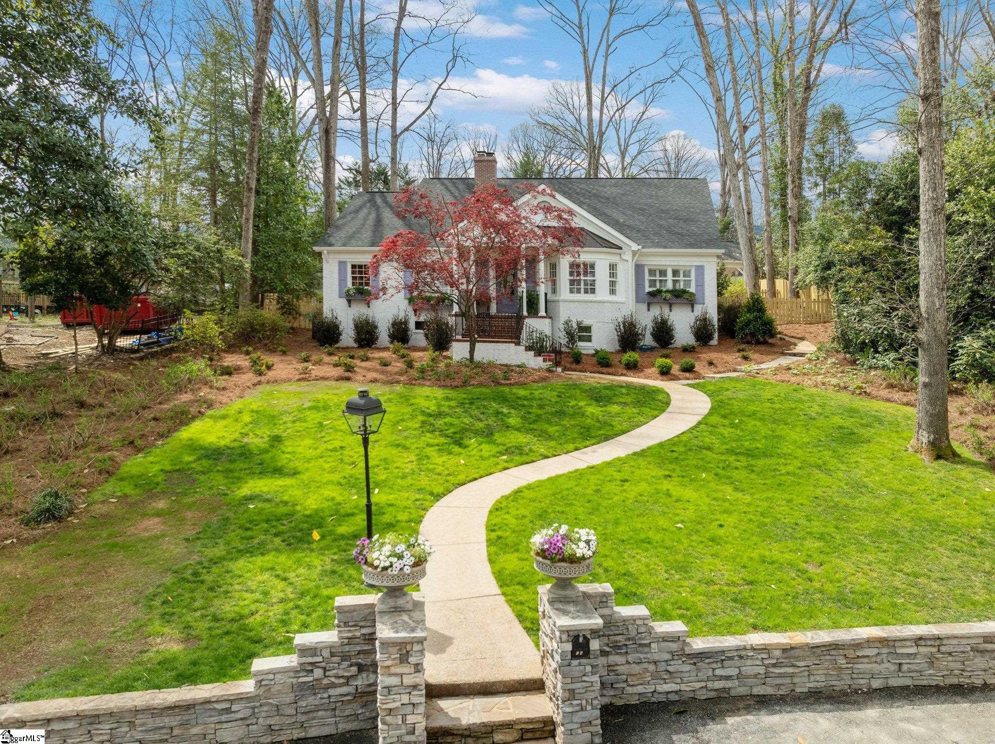 Property Photo: 324 Riverside Drive SC 29605