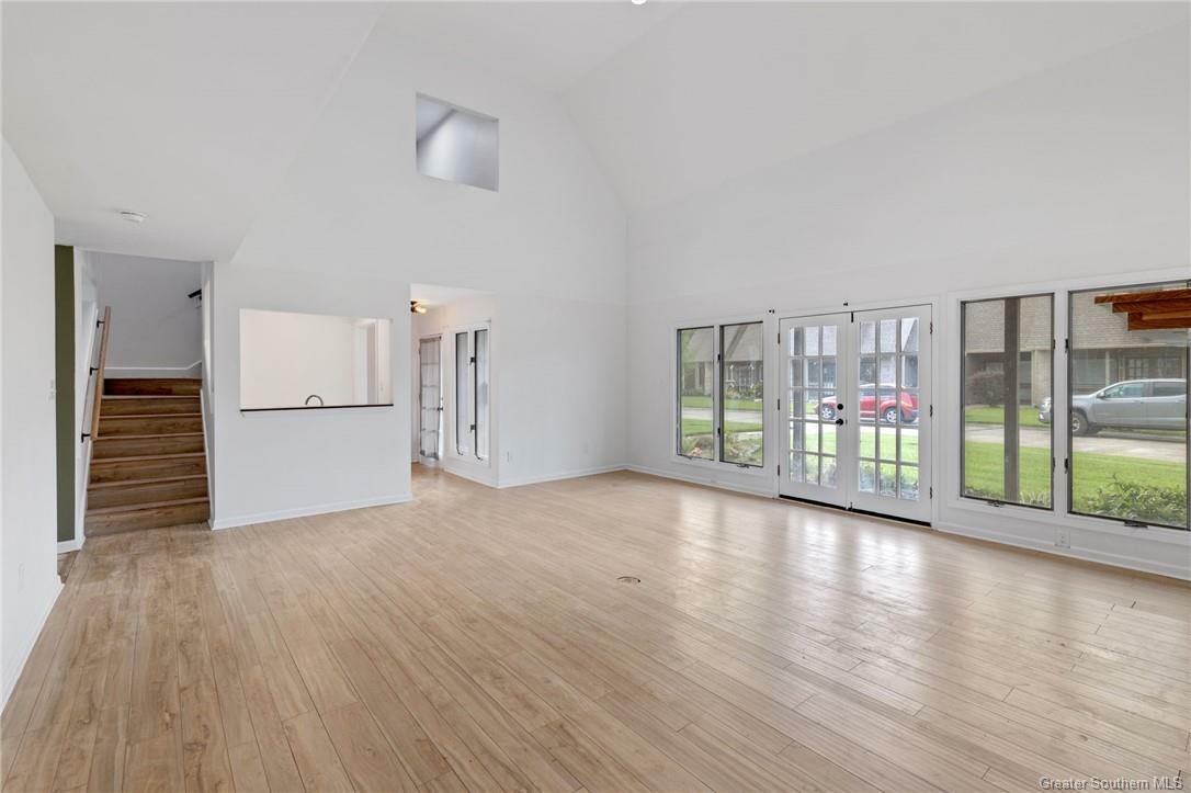 Property Photo: 690 Lakewood Drive LA 70605